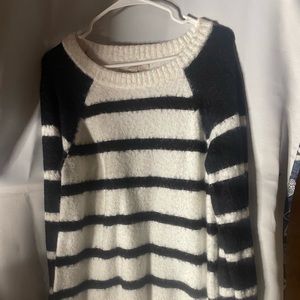 Womens Anne Taylor Loft very soft sweater